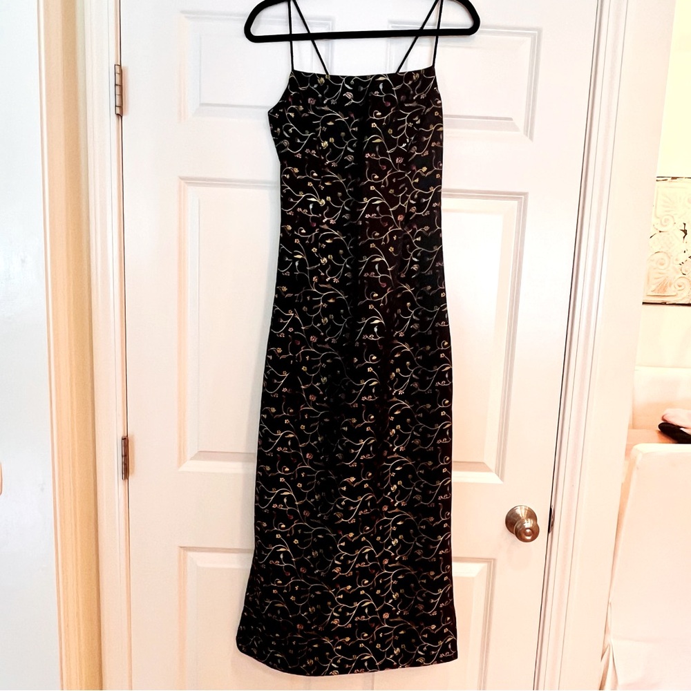 Vintage Y2K 90s Embroidered Maxi Dress Gown Size Small Black Floral Slits Lined
